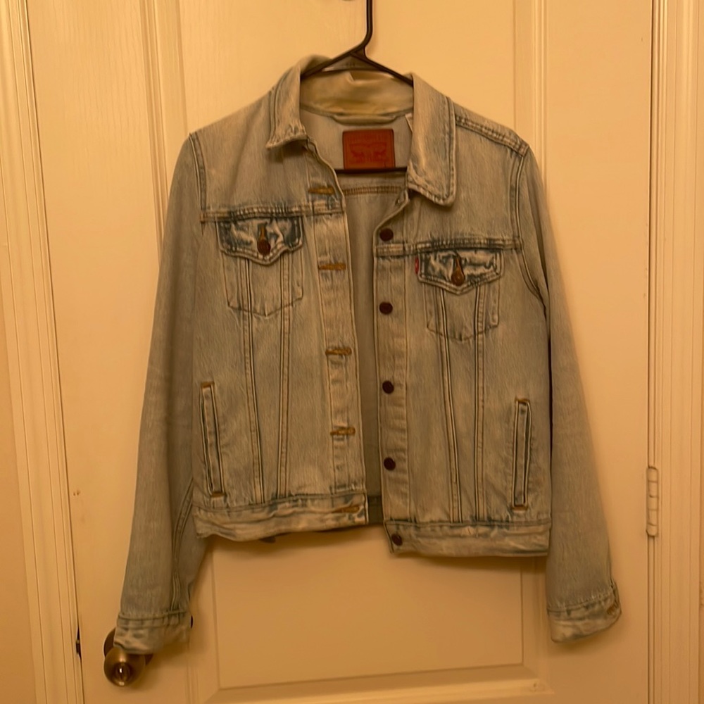 Levi’s Light Wash Denim Jacket